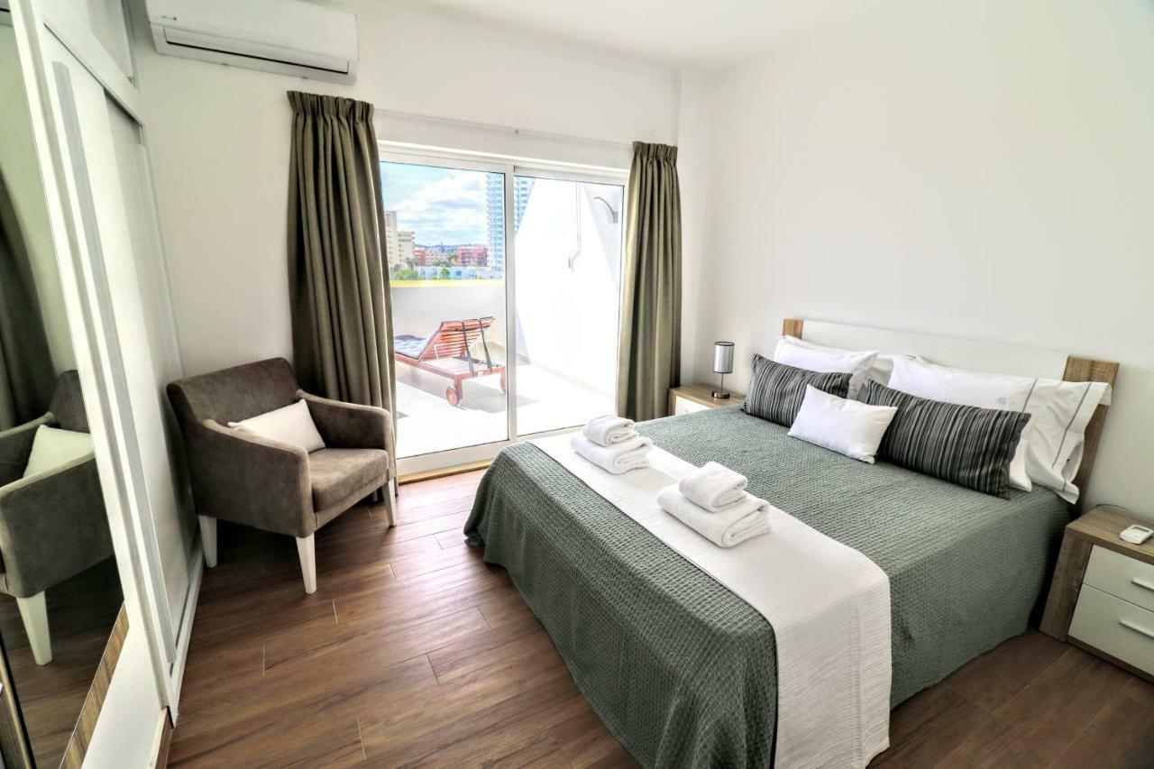 Apartmán By The Sea - Sea View Torres Portimão Exteriér fotografie